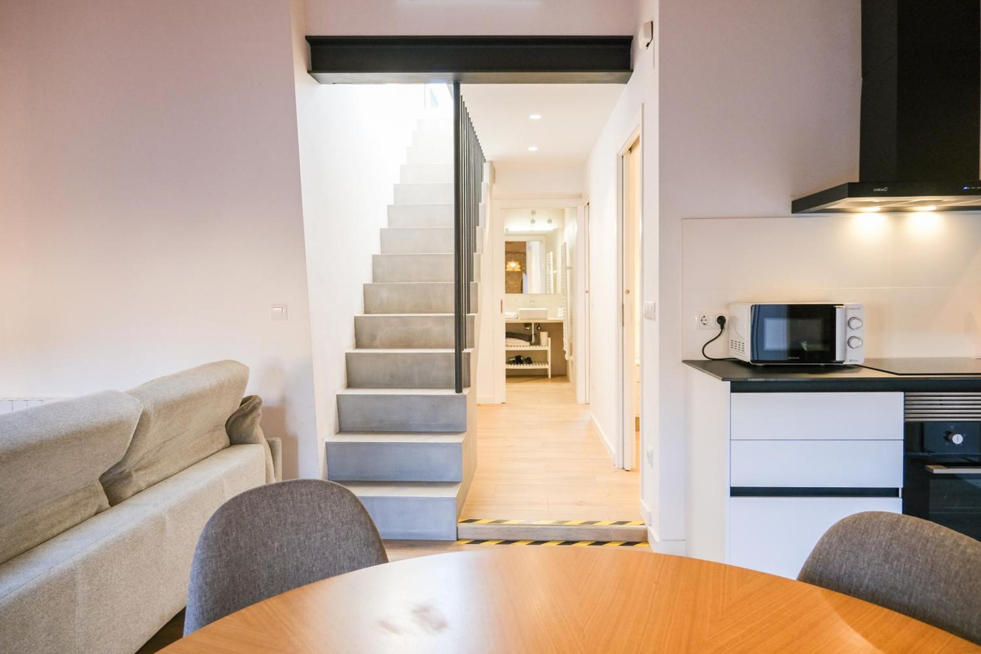 Ganganell Atic Apartamento Con Terraza En Besalú Buitenkant foto