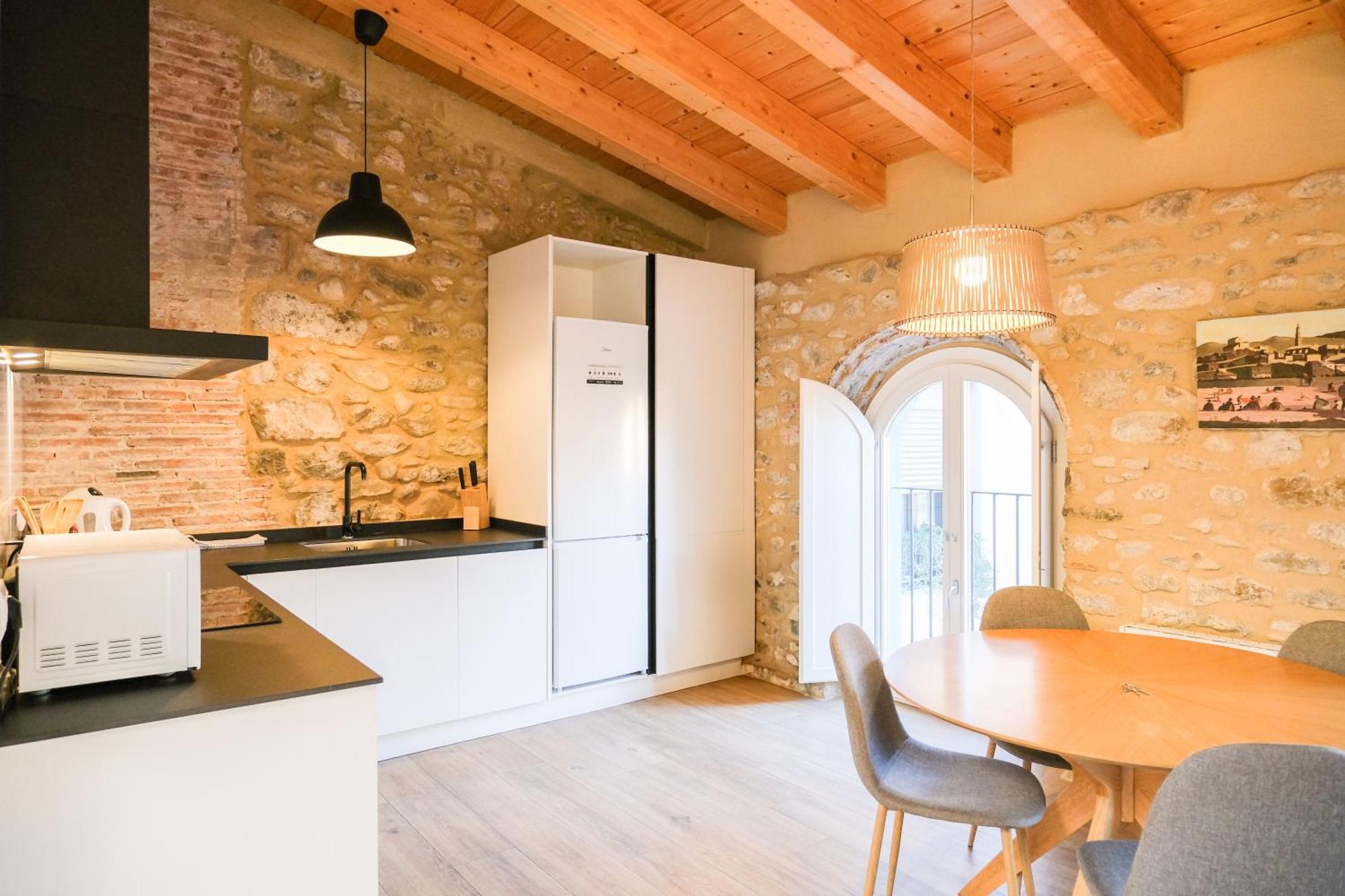 Ganganell Atic Apartamento Con Terraza En Besalú Buitenkant foto