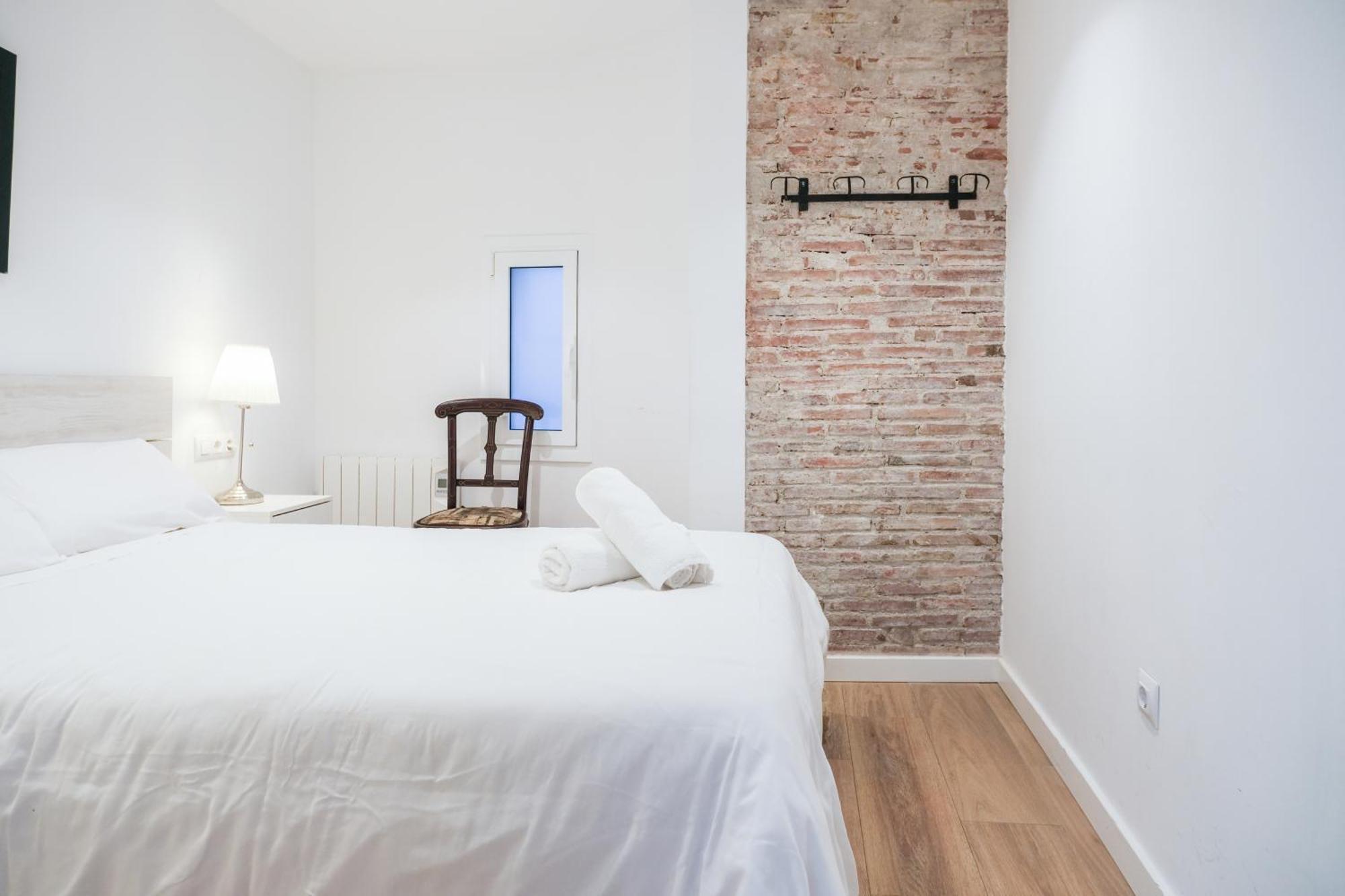 Ganganell Atic Apartamento Con Terraza En Besalú Buitenkant foto