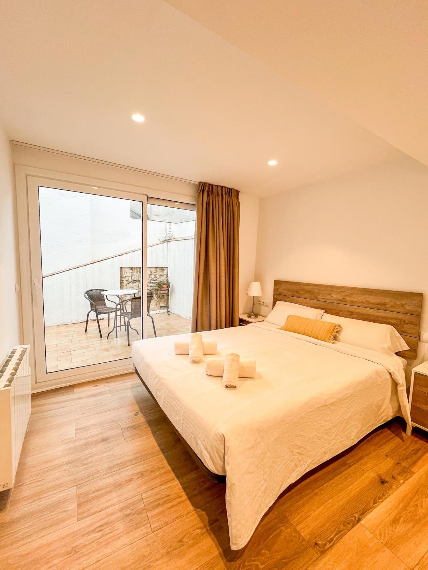 Ganganell Atic Apartamento Con Terraza En Besalú Buitenkant foto